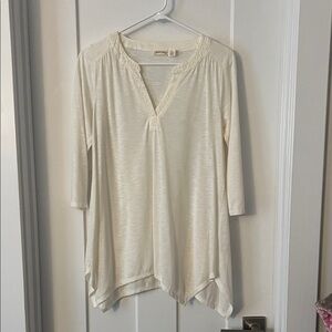 Faded Glory Cream V-Neck Tunic with Lace Trim